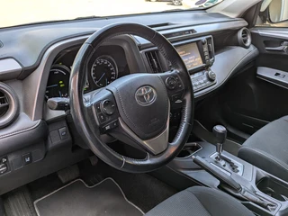 Toyota RAV4 2.5 Hybrid AWD Dynamic Camera|Elektr.Achterklep|Stoelverwarming|Trekhaak|Lane-Assist|1650KG Trekvermogen / 15