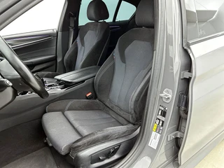BMW 5-serie 545e xDrive M Sport | Camera | Adaptive Cruise | Stoelverwarming | / 12