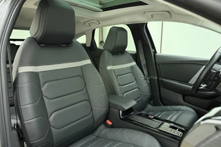 Citroen C4 1.2 Puretech 130pk Automaat Shine Pack Business | Navigatie | Panoramadak | Achteruitrijcamera | Lederen stoelen elektrisch en verwarmd | Headup display | Keyless | Adapt. Cruise control | 18" Lichtmetalen velgen / 4