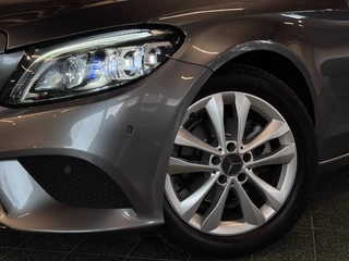 Mercedes-Benz C-Klasse 180 Premium Pack 156pk Pano Smartlink Stoelverw LED 17'' / 6