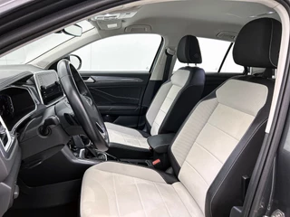 Volkswagen T-ROC 1.5 TSI Style | Automaat | Adaptive cruise | Parkeersensoren | Airco / 5