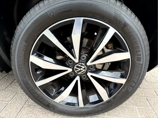 Volkswagen T-Roc 1.0 TSI Style  Camera, App Connect, Elek.Achterklep, Trekhaak / 15