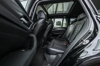 BMW X3 xDrive20i High Executive  | Pano | Trekhaak | Head-up / 11