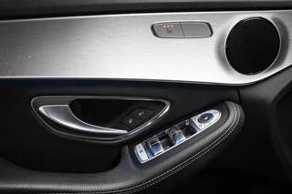 Mercedes-Benz C-Class Estate 200 Premium Plus / 28