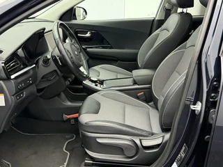 Kia e-Niro DynamicPlusLine 64 kWh SOH 95,4% | Trekhaak |Schuif/Kanteldak | Camera | Stoel/Stuurverwarming | Carplay&Android / 12