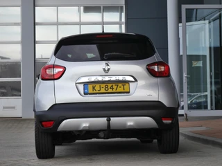 Renault Captur 0.9 TCe Xmod | Lederen bekleding | Stoelverwarming | Trekhaak | Keyless entry en start | Climate control | Navigatie | Extra getint glas | Regensensor / 5