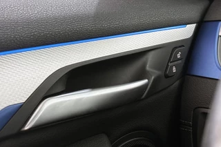 BMW X2 xDrive25e M Sport Panoramadak Head-Up HiFi Keyless Memory / 39
