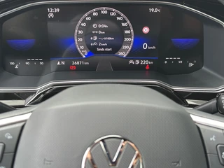 Volkswagen Polo 1.0 TSI 95pk R-Line 17 inch | Camera | Navi | Adapt. Cruise | Climate | Stoelverwarming | Rijklaar incl. garantie / 17