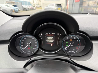 Fiat 500X 130pk Hybrid (Camera - LED - Navigatie via APP - Parkeersensoren V+A - Automatische Airco - 17") / 17
