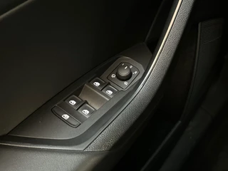 Skoda Kodiaq 1.5 TSI 150pk DSG Business Edition Panoramadak Camera Trekhaak Stoelverwarming / 28
