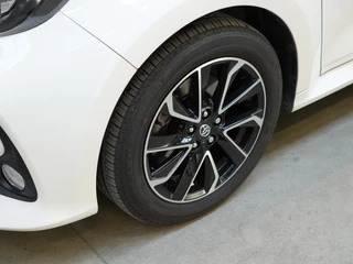 Toyota Yaris 1.5 Hybrid Comfort ✅Dode Hoek✅Adapt. Cruise✅Lane Ass.✅Navi✅Camera✅Clima✅ / 14
