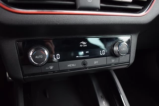 Skoda Kamiq 1.0 TSI Sport Business | Sportstoelen | Apple CarPlay | Climate | Cruise / 17
