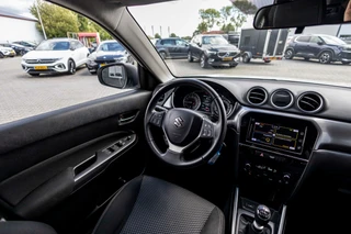 Suzuki Vitara 1.4 Boosterjet Select Smart Hybrid  | Camera | Trekhaak | Carplay / 21