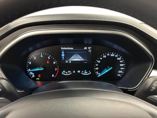 Ford Focus 1.0 EcoBoost Trend Edition Business CAMERA CARPLAY NAVI LM. / 22