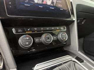 Volkswagen Arteon 2.0 TSI Business R - NL Auto Leder Pano Navi 19inch LMV / 51