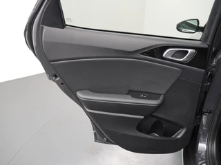 Kia XCeed 1.5 T-GDi DynamicPlusLine 160pk  Airco - Apple Carplay/Android Auto - Cruise Control - Verwarmde Voorstoelen - Dodehoekdetectie Fabrieksgarantie tot 03-2031 / 34