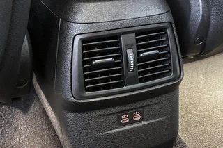 BMW 2-serie Gran Tourer 216i Business Edition Plus Trekhaak Stoelverwarming Head-Up Harman Kardon / 36