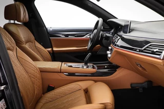 BMW 7-serie 730Ld xDrive High Executive | LUCHTVERING | COPILOT PACK | MASSAGE | SOFTCLOSE | 360 CAMERA / 13
