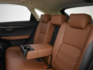 Lexus NX 300h AWD Luxury Line Schuifdak | Mark Levinson / 23