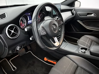 Mercedes-Benz GLA-klasse 180 Business Solution AMG | Trekhaak | CarPlay | Camera | Navigatie | Cruise Control / 11