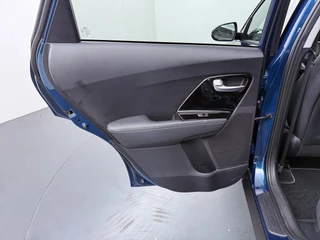 Kia Niro 1.6 GDi Hybrid DynamicPlusLine  - Trekhaak - Stoel/stuurverwarming - Camera - AppleCarplay - Android Auto - - Fabrieksgarantie tot 02-2028 / 36