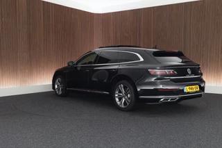 Volkswagen Arteon Shooting Brake 2.0 TSI 190pk DSG R-Line Business+ Keyless Panoramadak DCC Camera Stoelverwarming Virtual Cockpit Navigatie / 11