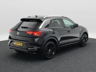 Volkswagen T-Roc 1.5 TSi 150 Pk Automaat Sport Business R-Line | Full LED | Adaptive Cruise | Carplay | Stoelverwarming | LED | Camera | Airco | 19 Inch / 2