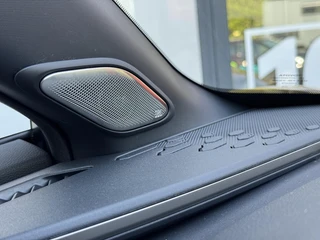 Toyota C-HR 2.0 Plug-in Hybrid 220 Executive NIEUW UIT VOORRAAD LEVERBAAR!! / 22
