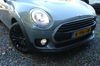 MINI Clubman 1.5 One Chili Serious Business Automaat, Keyless, Navigatie, Applecarpl./Andr. Auto, Climate/Cruise Control / 33