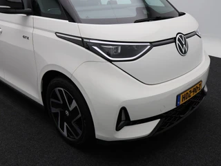 Volkswagen ID. Buzz GTX 4MOTION 79 kWh & 340 Pk | Trekhaak | Carplay | Cruise | Schuifdeuren L+R | Elektrische Stoelen | 20 Inch | Full LED  | 17.801 Km!! / 13