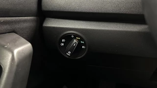Volkswagen T-Roc 1.0 TSI Style Business CARPLAY NAVI ADAPTIEF CRUISE. / 28