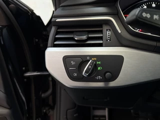 Audi A4 Avant 35 TFSI S Edition Leder-Stof Navigatie LED Parkeersensoren / 26