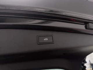 Seat Leon Sportstourer 1.5 eTSI 150pk DSG FR Business Intense LED Camera Stoelverwarming DAB+ / 20