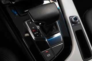 Audi A4 Avant 35 TFSI S edition  S-line Leder Full-led Adaptive-Cruise 24 Maanden garantie* (Vraag naar de voorwaarden) / 13