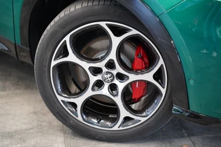 Alfa Romeo Tonale 1.5T Hybrid Sprint  ACC PDC 360 Camera Leder NAP! / 4