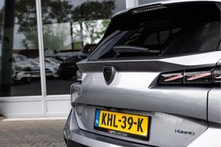 Peugeot 308 SW 1.6 Plug-in Hybrid 225 GT  | SOH 100% | Pano | Camera / 16