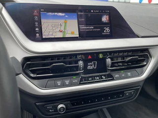 BMW 1 Serie 118i Executive / 15