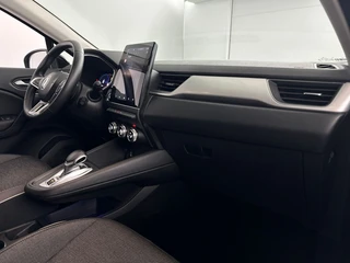 Renault Captur 1.6 E-Tech PHEV 160 Intens Groot Scherm + Navigatie | Parkeercamera | Cruise Control / 6