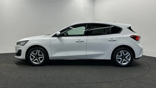 Ford Focus 1.0 EcoBoost Hybrid Connected CRUISE PDC / 9