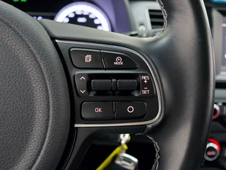 Kia Niro 1.6 GDi Hybrid DynamicLine | Trekhaak | All-seasonsbanden | Navigatie / 27