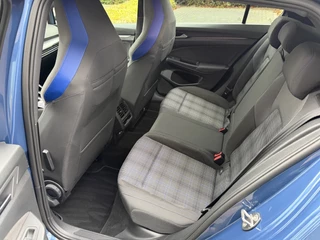 Volkswagen Golf 1.5 eHybrid GTE 272pk Black Style | IQ light | Camera | Head-up | Rijklaar incl. garantie / 25