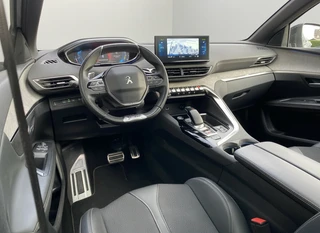 Peugeot 3008 1.6 Plug-in Hybrid 4WD 300 pk GT AUT  | 1e eigenaar | carplay | panoramadak | navigatie | 3D cockpit | 2 laadkabels | BTW / 15