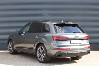 Audi Q7 60 TFSI e quattro 456pk S-Line Competition  Pano/B&O Advanced/Alcantara hemel/360/Keyless/Servo/Valcona Leder/Sfeer/Nachtzicht / 7