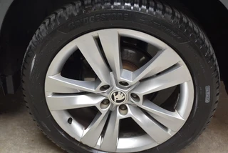 Škoda Karoq 1.5 TSI ACT Greentech 150pk Business / 38
