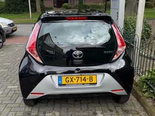 Toyota Aygo 1.0 VVT-i x-clusiv / 38