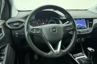 Opel Crossland 1.2 Turbo Ultimate 110 PK | Navigatie | Alcantara bekleding | Climate control | Camera | DAB Radio | Extra getint glas | Keyless / 34