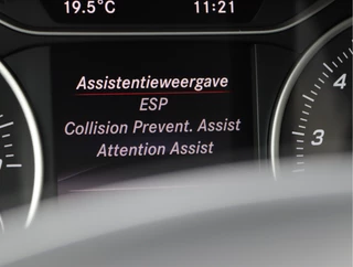 Mercedes-Benz A-Class 180 Ambition  | Trekhaak | Navigatie | LED | Org. NL / 35