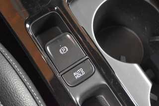 Kia Ceed 1.0 T-GDi 100pk Design Edition / 28