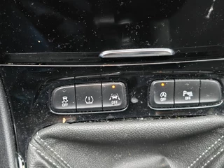 Opel Grandland X 1.2 Turbo Business Executive / 26