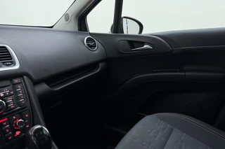 Opel Meriva 1.4 Turbo Cosmo | Navigatie | Trekhaak | Parkeersensoren | Climate control | Hoge instap | Extra getint glas | Lichtmetalen velgen / 29